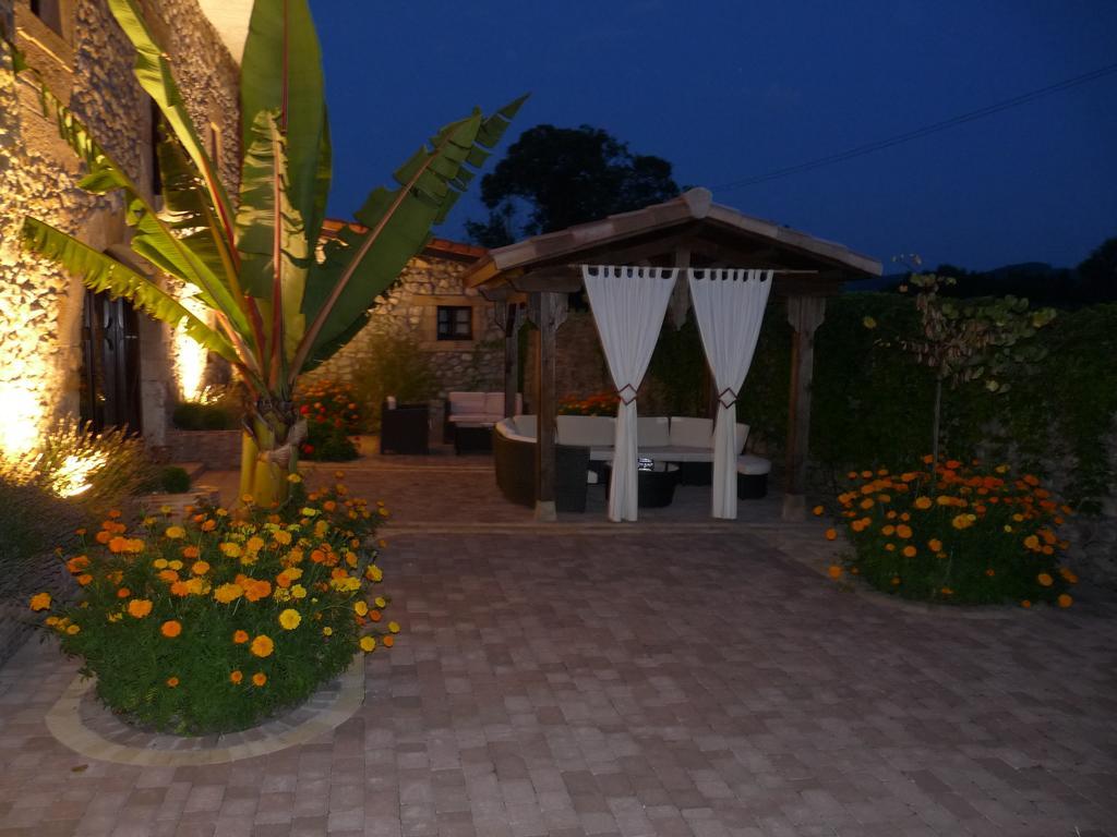 Posada El Pozo Castañedo Esterno foto