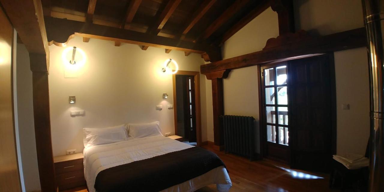 Posada El Pozo Castañedo Esterno foto