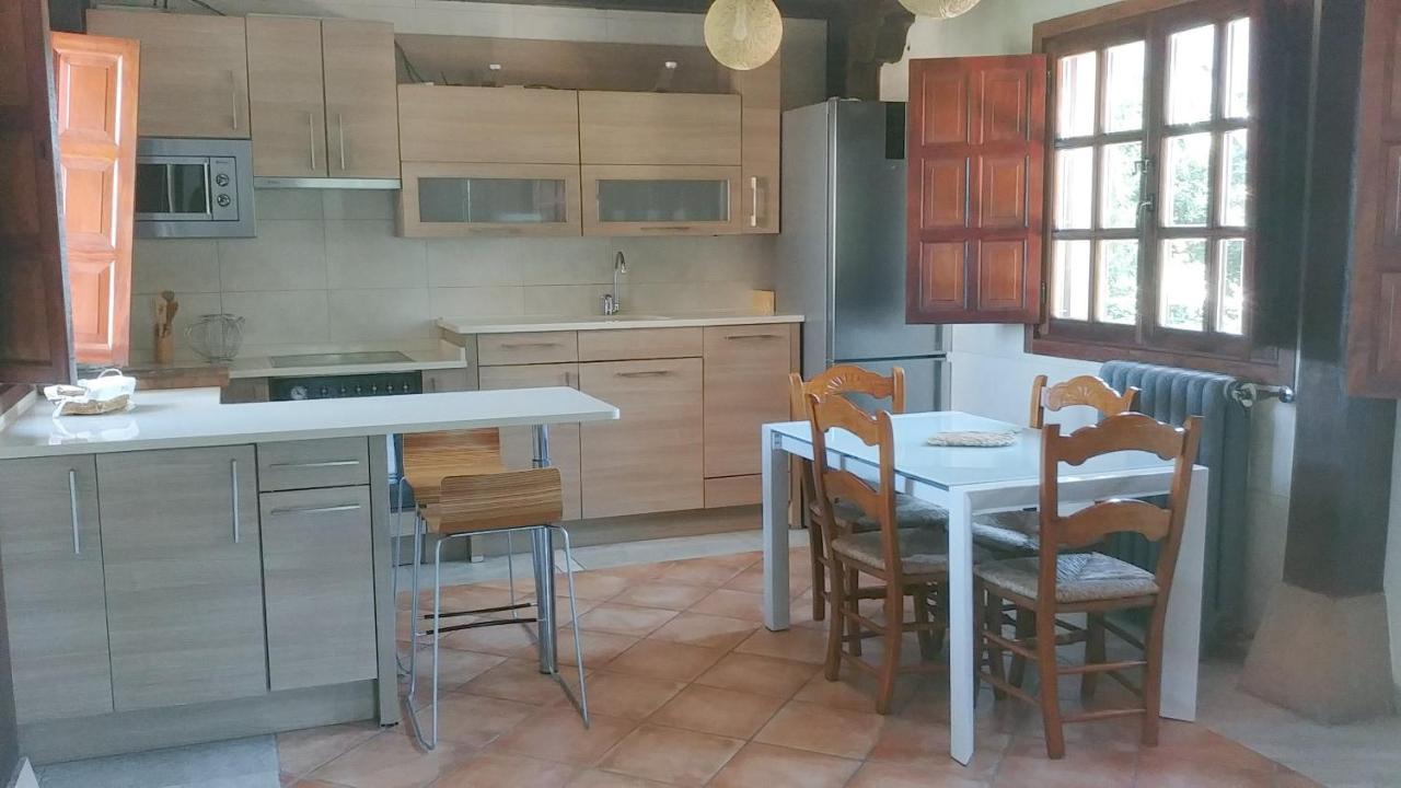 Posada El Pozo Castañedo Esterno foto