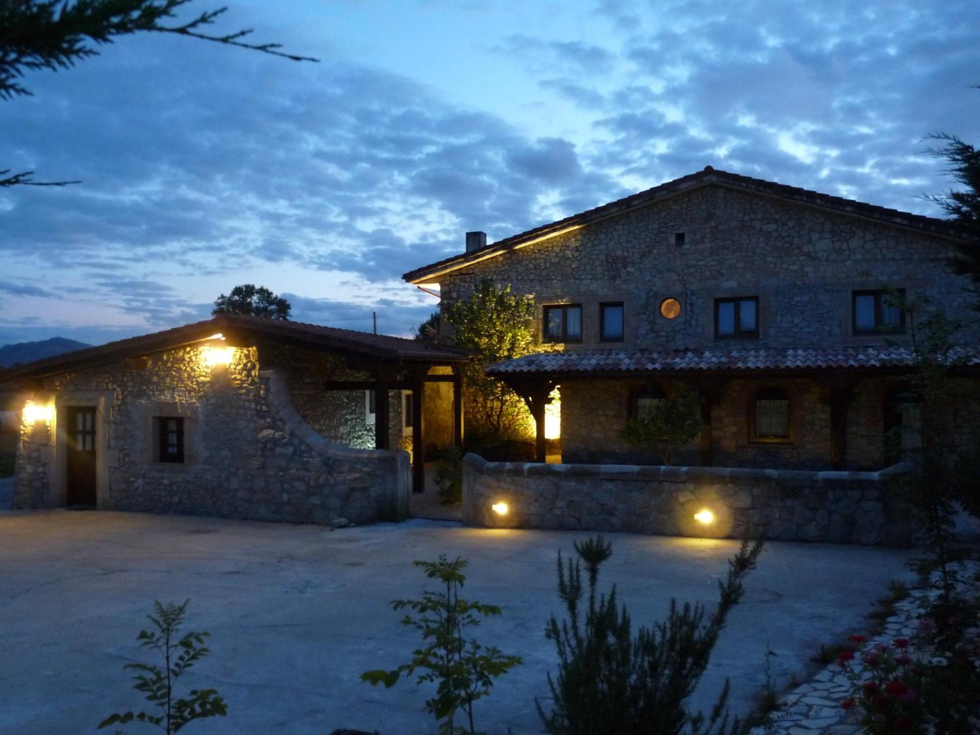 Posada El Pozo Castañedo Esterno foto