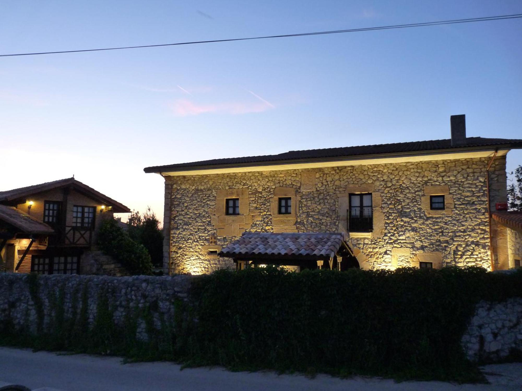 Posada El Pozo Castañedo Esterno foto
