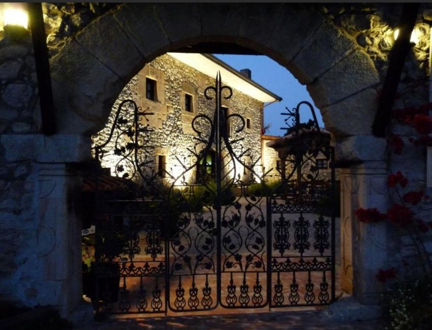 Posada El Pozo Castañedo Esterno foto